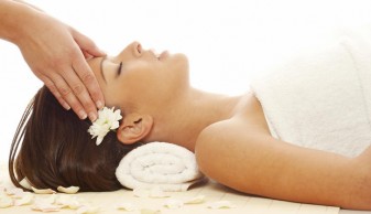 Cách làm mặt nạ trị mụn đầu đen tại nhà