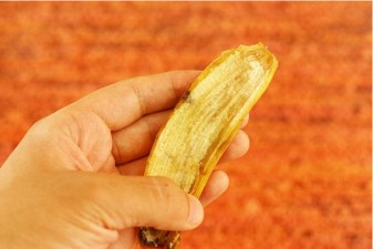 Cách trị mụn trứng cá cấp tốc bằng vỏ chuối